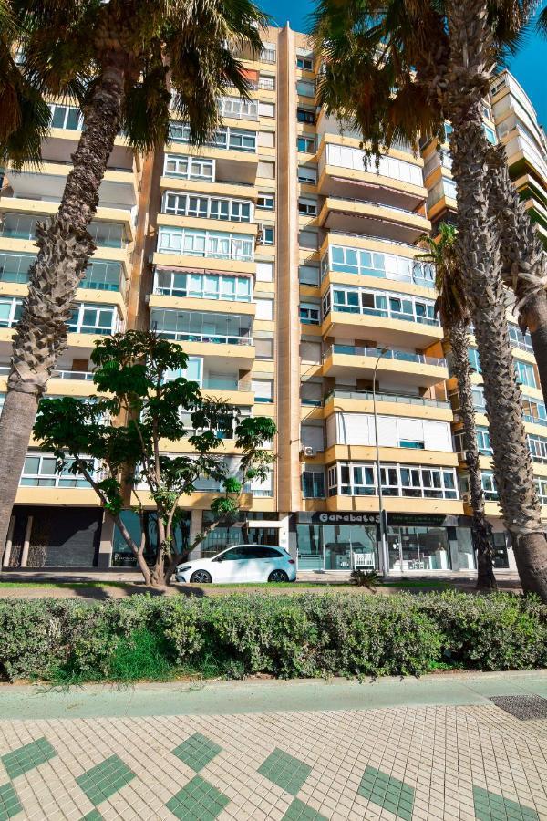 מאלגה P&P Apartamentos Paseo Maritimo Pablo Ruiz Picasso מראה חיצוני תמונה